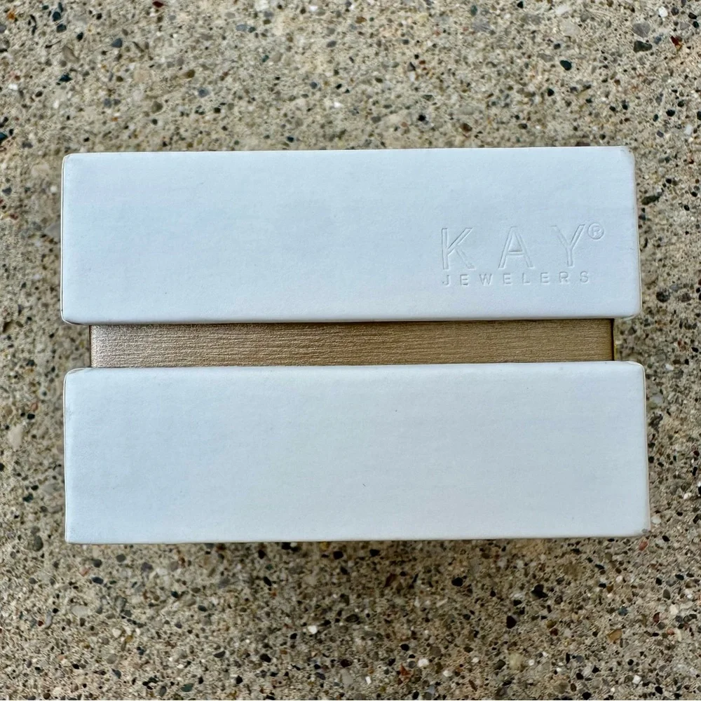 Neil Lane Kay Jewelers Empty White & Gold Ring 3” Square Box